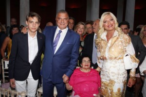 Γιώργος Πατούλης: Θλίψη στο τελευταίο αντίο στη αγαπημένη του μητέρα
