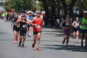 Αυθεντικός Μαραθώνιος: Από τα ξενοδοχεία ως τα μικρά καφέ και η τοπική οικονομία - εικόνα 2