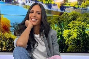 Ανθή Βούλγαρη για τις πλημμύρες στον Βόλο: "Οι γονείς μου είναι ακόμα με τα μπιτόνια με το νερό, πονάει η ψυχή μου"