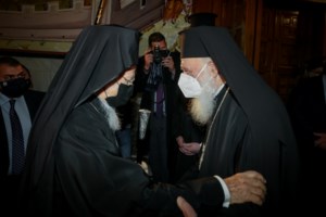 Ιερώνυμος σε Βαρθολομαίο: Σας υποδεχόμαστε ως ''άγγελο'' με παγκόσμια ακτινοβολία