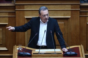 Μητσοτάκης κατά Βελόπουλου: Λέγατε ότι οι νεκροί ήταν 150 και τους κρύβαμε, ότι υπάρχει βαγόνι φάντασμα [βίντεο]