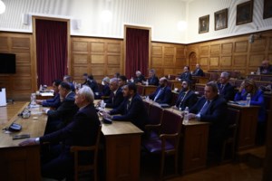 Βουλή: Κόντρα Κωνσταντοπούλου-Πλεύρη: "Μεθοδεύσεις της ΝΔ για τα Τέμπη" -"Κανείς δεν έχει το μονοπώλιο της ευαισθησίας"