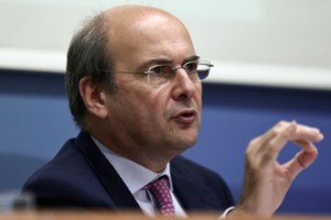 Χατζηδάκης: Έρχεται τριπλή αύξηση στις συντάξεις - Ποιους αφορά - εικόνα 2