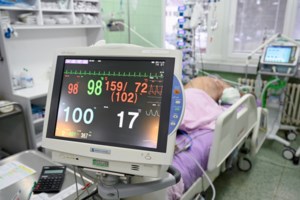 Μανιτάκης: Συνταγματικά ορθό το lockdown στους ανεμβολίαστους - Τι γίνεται με τα παιδιά που δεν πάνε σχολείο