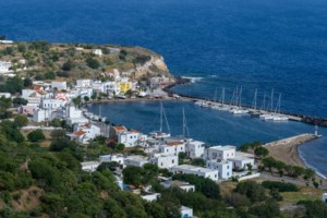 Νίσυρος: "Δεν έχω πειράξει κανένα παιδάκι, μου έστησαν πλεκτάνη" – Τι υποστηρίζει ο 50χρονος αρχαιοφύλακας - εικόνα 2