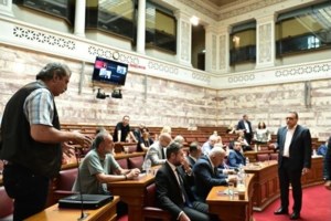 Κασσελάκης για Πολάκη: "Αισθάνομαι άσχημα, ήταν δύσκολη απόφαση- Τον αγαπώ, αλλά υπάρχουν και όρια" - εικόνα 2