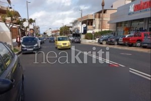 Ηράκλειο: Παραδόθηκε και συνελήφθη ο οδηγός του σοβαρού τροχαίου- Χτύπησε μηχανάκι και ακρωτηρίασε τον οδηγό- "Πανικοβλήθηκα"