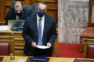Στουρνάρας: Bιώσιμο έως το 2030 το Δημόσιο Χρέος της Ελλάδας - εικόνα 2
