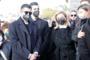 Η περιουσία Τράγκα και οι περιπέτειες των κληρονόμων του: Η χήρα στο Μαϊάμι, ο Φρέντυ είπε "όχι", ο Γιάννης "ναι" - εικόνα 2