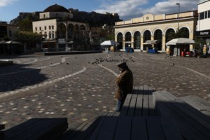 Συγκινεί Ελληνίδα νοσηλεύτρια: "Τους κρατάμε το χέρι μέχρι να πεθάνουν" - εικόνα 2