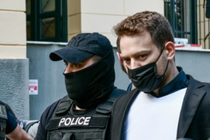 Γλυκά Νερά - Πατέρας Καρολάιν: "Ανησυχώ για τη ζωή του δικηγόρου Θανάση Χαρμάνη" - εικόνα 2