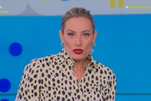 Όλο ειρωνεία η Ελεονώρα Μελέτη: "Mην νομίζετε ότι δεν σας είδα που κοιτάζατε τον άντρα μου ημίγυμνο με το μαγιό" - εικόνα 2