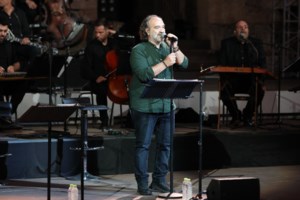 Ο Κασσελάκης στο ΕΚΑΒ Θεσσαλονίκης: "Δεν είναι δυνατό κάποιος που σώζει ζωές να μην μπορεί να ζήσει - Εσείς είστε οι άριστοι"