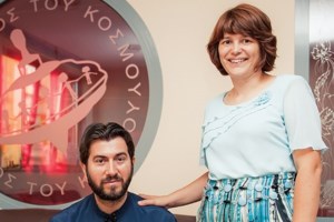 Τα παιδιά στην Κιβωτό τραγουδούσαν Ξυλούρη, με στίχους που...αποθέωναν τον π. Αντώνιο- Η αντίδραση του Μικρούτσικου - εικόνα 2