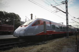 Αχαρνές: Ποιος ευθύνεται για τα παραλίγο "νέα Τέμπη" - Οι εξηγήσεις του μηχανοδηγού και η "βολική" δικαιολογία της Hellenic Train