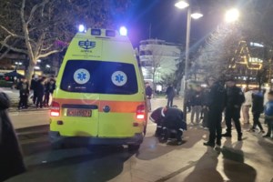 Λάρισα: Αγριος ξυλοδαρμός νεαρού από ομάδα αγνώστων - Τον πέταξαν πάνω σε κάγκελα - Βίντεο ντοκουμέντο