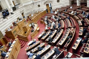 Γεραπετρίτης: Η πρόταση μομφής του Τσίπρα στρέφεται κατά του εαυτού του...και του Τσακαλώτου