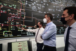 Καύσωνας με ρεκόρ στη ζήτηση ρεύματος: Δοκιμάζονται οι αντοχές του συστήματος ηλεκτρισμού