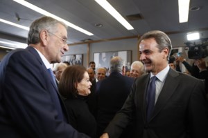 Επίθεση Σαμαρά σε Μητσοτάκη: Οι Πρέσπες του Αιγαίου, ο οργανωμένος μιντιακός στρατός και η μετάλλαξη της ΝΔ σε Ποτάμι