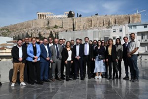 Πρόεδρος Βρετανικού Μουσείου: Αξίζει να προσπαθήσουμε μαζί με τους Έλληνες να βρούμε λύση για τα Γλυπτά του Παρθενώνα