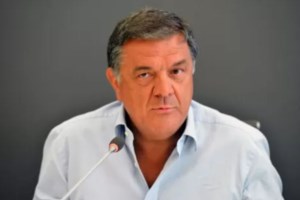 Η Κομισιόν καλύπτει τον Αβραμόπουλο: Όλα νόμιμα με τη συμμετοχή του στην ΜΚΟ Fight Impunity του Παντσέρι