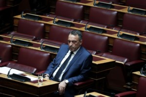 Σπαρτιάτες: Απαντούν στον Στίγκα οι τρεις διεγραμμένοι βουλευτές - "Σύγχρονος δικτατορίσκος, θα τα πούμε στα δικαστήρια"