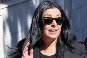 Υβρεις στην Ελεονώρα Μελέτη για τους καλεσμένους της: Θα κάνεις την κοινωνία "σκ@τ@ σαν τα μούτρα σου