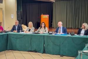 Όλγα Κεφαλογιάννη  στο BBC: Η Σαντορίνη είναι έτοιμη να υποδεχθεί επισκέπτες - Να αισθάνονται απόλυτα σίγουροι