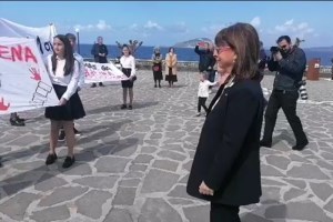 Κατερίνα Σακελλαροπούλου για την Παγκόσμια Ημέρα Συνδρόμου Down: Λίγες ώρες ατόφιας, ανεπιτήδευτης χαράς κοντά στη θάλασσα