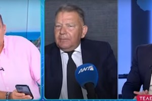 O Αλέξης Κούγιας κάνει μήνυση κατά της Σοφίας Πολυζωγοπούλου επειδή έγραφε σε μήνυμα ότι ο ίδιος "λέει π@@@ριές"