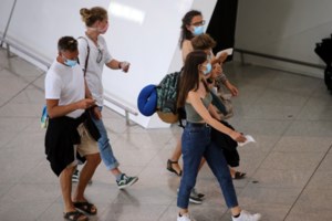 Κορονοϊός - Χαρδαλιάς: Υποχρεωτική η μάσκα παντού: Καταστήματα, εμπορικά, φούρνοι, ΔΕΚΟ, τράπεζες και κομμωτήρια