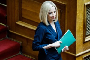 Γεννηματά για σενάρια συνεργασίας με ΣΥΡΙΖΑ: "Σταθερή επιλογή η αυτόνομη πορεία του ΚΙΝΑΛ" - εικόνα 4