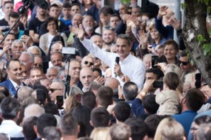 Μητσοτάκης: Να κλείσουμε τη χαραμάδα για διακυβέρνηση που θα έφερνε μαζί Τσίπρα, Ανδρουλάκη, Βαρουφάκη της "Δήμητρας" - εικόνα 5