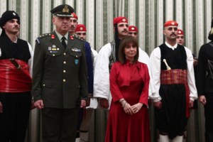 "Η Ελλάδα αποτελεί παράγοντα σταθερότητας": Το μήνυμα της ΠτΔ Κατερίνας Σακελλαροπούλου για τη νέα χρονιά