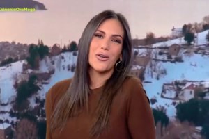 Ανθή Βούλγαρη: Η χιονισμένη selfie με τον σύζυγό της, Κώστα - "Τα τελευταία Χριστούγεννα που θα είμαστε μόνο οι δυο μας" - εικόνα 2