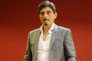 Νέες κινήσεις του Δημήτρη Γιαννακόπουλου: Μπαίνει στην καλοκαιρινή ψυχαγωγία και τις πλαζ