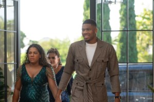 Ο διπλός γάμος του Γιάννη Αντετοκούνμπο στο Costa Navarino: Η ορθόδοξη και η καθολική τελετή στην παραλία και η ρητή απαγόρευση - εικόνα 6