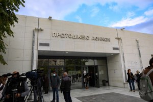 Ένταση στη δίκη για τον Ζακ Κωστόπουλο: Απειλές για μηνύσεις σε βάρος μαρτύρων που "καίνε" τους κατηγορούμενους