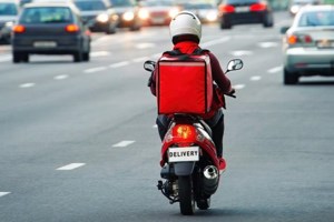 Ωρωπός: Ραγίζει καρδιές ο πατέρας του 17χρονου ντελιβερά - "Μου πήρε το παιδί, δεν ξαναγυρίζει πίσω" [Βίντεο]