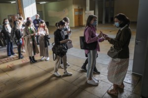 Ολοι ανεμβολίαστοι...οι ασθενείς που νοσηλεύονται στη ΜΕΘ του νοσοκομείου "Παπαγεωργίου"