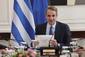 Ο Στέφανος Μάνος επικρίνει τον Μητσοτάκη για τις ευρωεκλογές: Αχαλίνωτος κομματισμός για έναν εφήμερο κομπασμό της νίκης