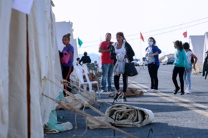 Δράμα: Στο νοσοκομείο με εισαγγελική παρέμβαση 14χρονη με κορονοϊό - Την κρατούσαν σπίτι οι αρνητές γονείς της [Βίντεο]