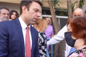 Εντυπωσιάστηκε η Παγώνη με τον Κασσελάκη: Δεν παίζεται στην επικοινωνία - Ο κόσμος δεν σταματούσε να τον αγκαλιάζει