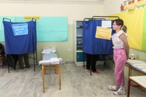 Με τα παιδιά του ψήφισε ο Κώστας Μπακογιάννης - "Ψηφίζουμε με αυτοπεποίθηση και σιγουριά για το αύριο"