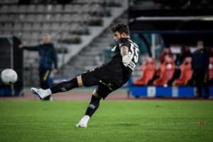 Παρέμβαση εισαγγγελέα για το βίντεο με τον Κλέιμαν που του βγάζουν τις χειροπέδες - "Είμαι αθώος", λέει για τη 17χρονη