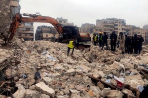 Σεισμός στην Τουρκία: Εφιάλτης δίχως τέλος με πάνω από 3.600 νεκρούς και 11.000 τραυματίες- "Ήρθε η Αποκάλυψη" - εικόνα 3