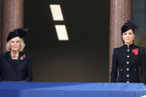 Η Κέιτ Μίντλετον "έσπασε" το lockdown: Το κόκκινο, το baby blue & το νέο look - εικόνα 7