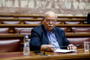 Δύο debate των υποψηφίων προέδρων του ΣΥΡΙΖΑ προτείνει ο Νίκος Παππάς