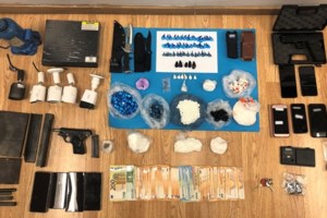 Σύγχρονο Κωσταλέξι στη Ρόδο: 31χρονη διεμφυλική ζούσε για 10 χρόνια φυλακισμένη σε τρώγλη