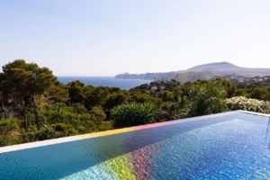 Χαλκιδική: Έσωσαν ύστερα από τιτάνια προσπάθεια 3χρονο από βέβαιο πνιγμό - Δεν σταμάτησε να βγάζει νερό από το στόμα